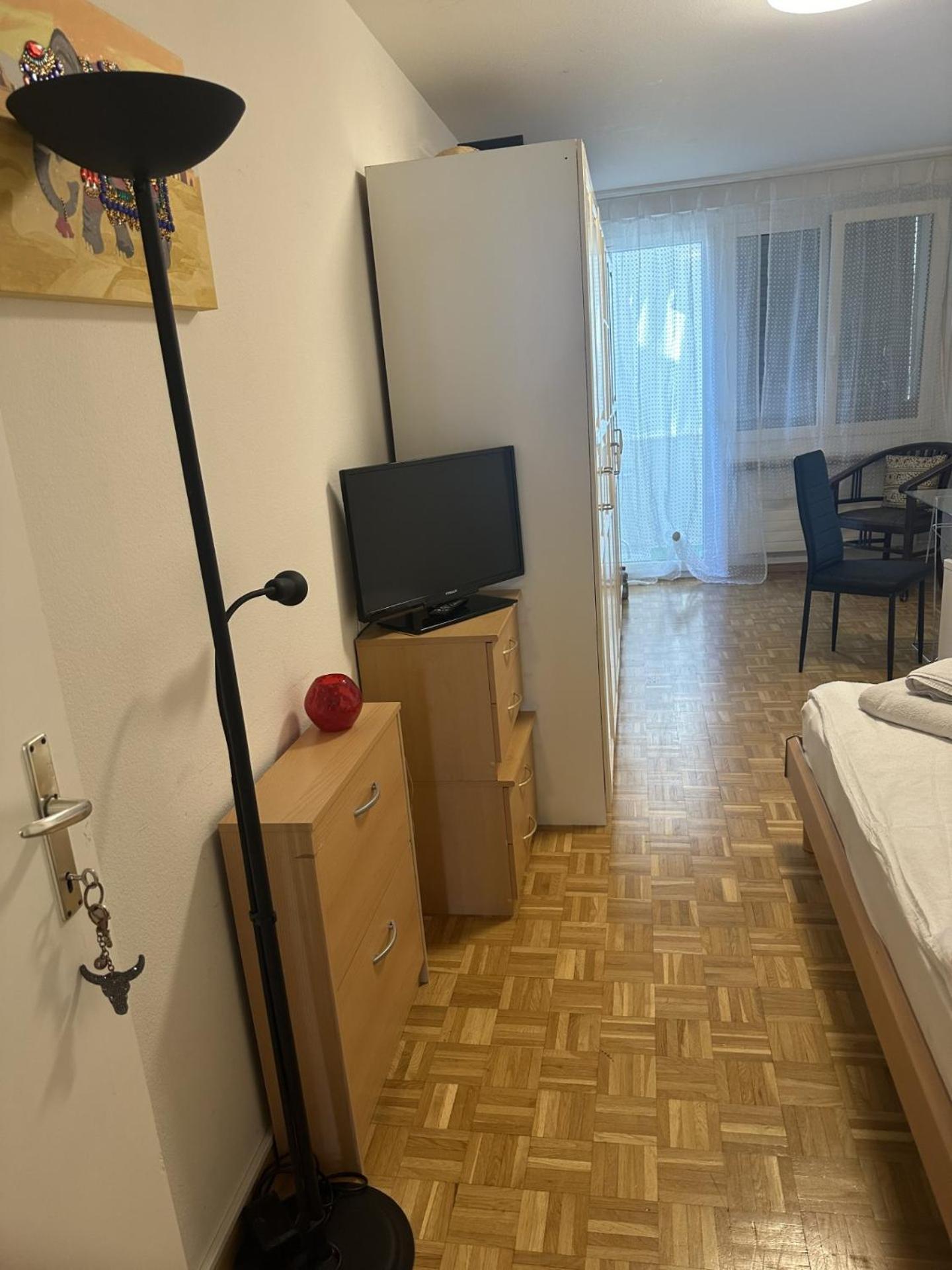 Schönes Zimmer in der City Basel Exterior foto